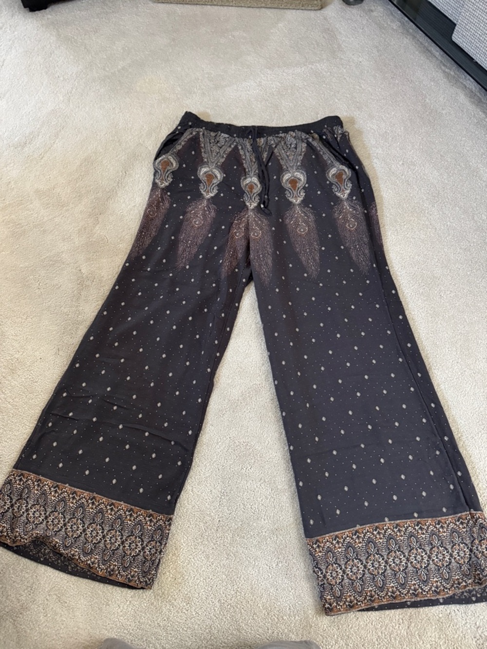 American Eagle Outfitters Black Wide-Leg Paisley Print Pants